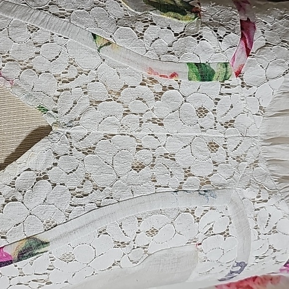 Cyrena blouse size medium Floral print with open shoulders Baby doll Cottagecore - Picture 2 of 10